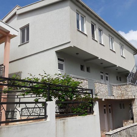 Apartments Vila Kurtagic Dobra Voda Exterior photo